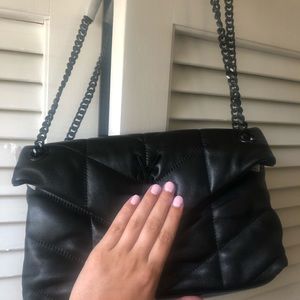 Black puffer leather bag